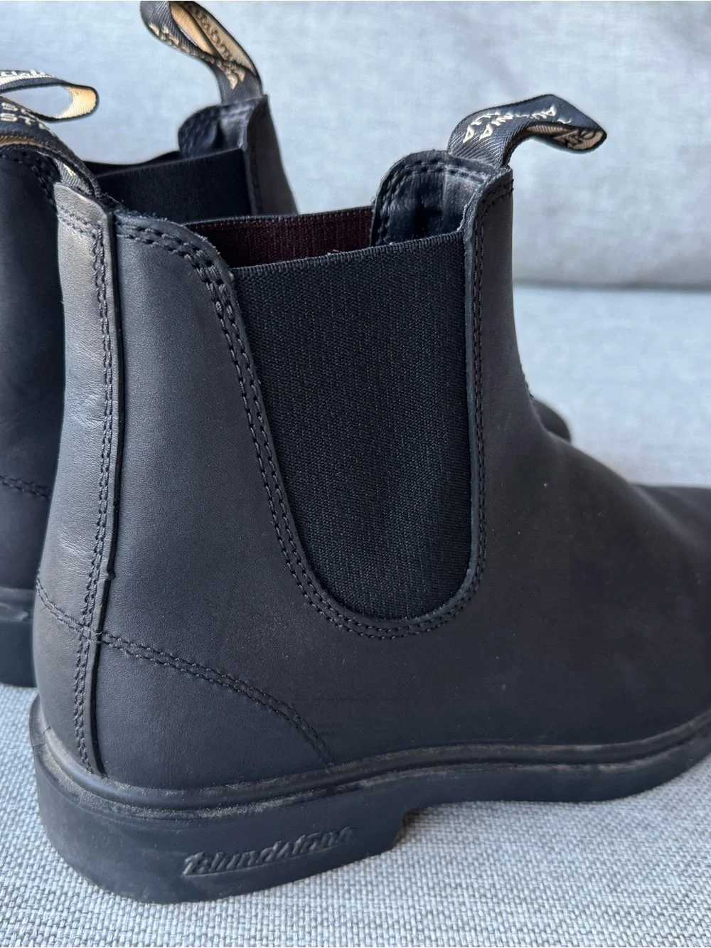 Blundstone Men's Black Leather Chelsea Boots - USA size 11.5
